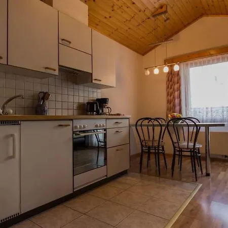 Bergfink Apartment *